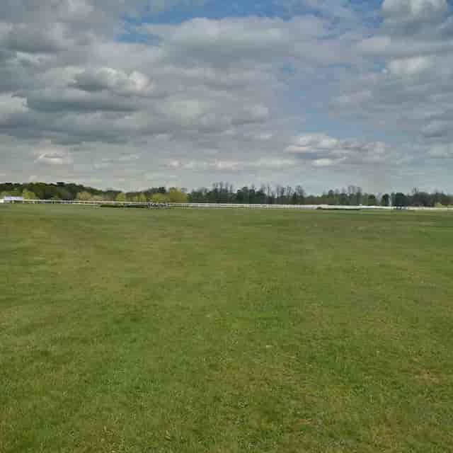 Kempton Park Racecourse outdoor venue with lush grass, ideal for events and festivals.