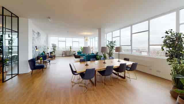 Modern serviced office meeting space in Birmingham's Jewellery Quarter, ideal for workshops.