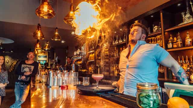 Cocktail bar