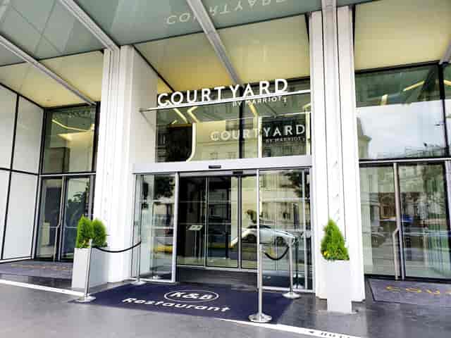 Hotel Courtyard Paris Gare de Lyon ...