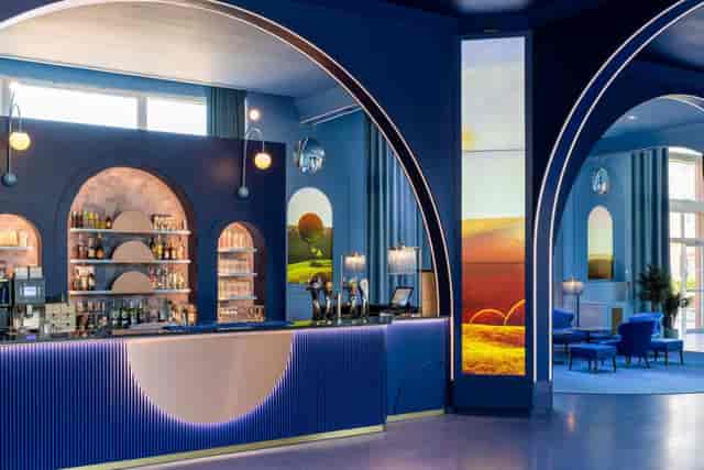 Photos - Grand Magic Hotel, Disney ...