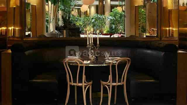Elegant dining booth at Salon Prive, perfect for romantic dinners and upscale events.