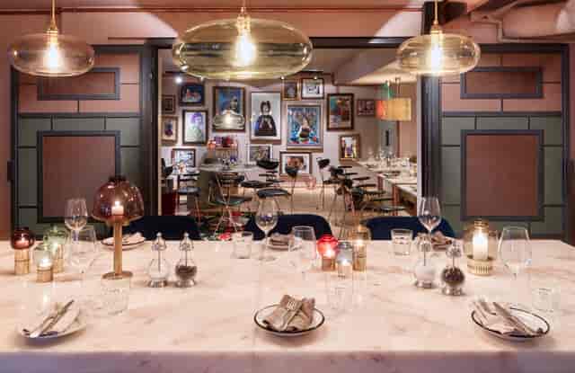Magenta Room at 25hours Hotel Paris: elegant dining space for intimate events and celebrations.