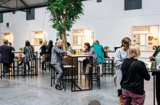 Riverside, Restaurant & Mezzanine