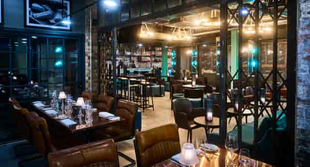 Modern bar at New Road Hotel, ideal for corporate events and intimate gatherings.