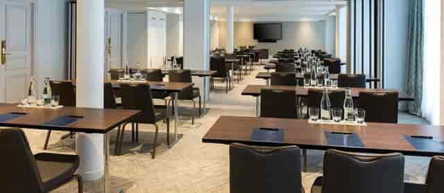 Bolero meeting space at Hilton Paris Opera, ideal for corporate workshops and presentations.