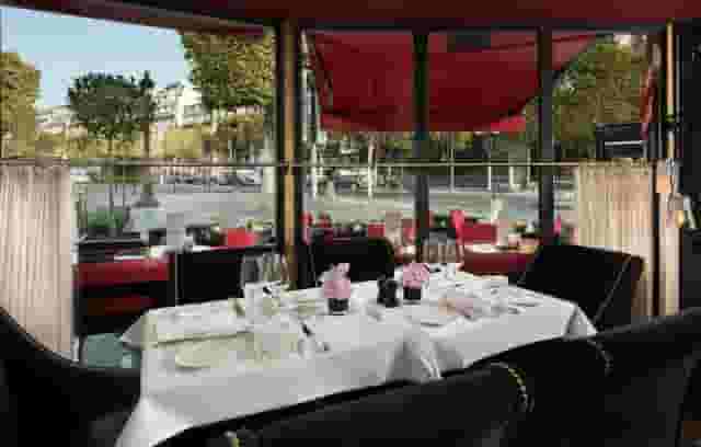 Outdoor Cafe