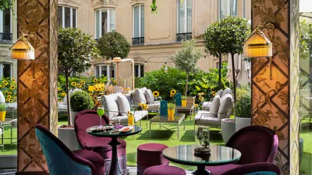 Outdoor Cafe