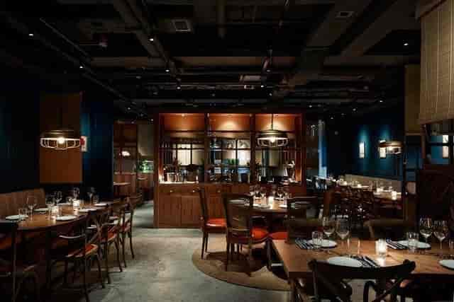 Stylish bar at The Optimist, ideal for intimate gatherings and corporate dinners.
