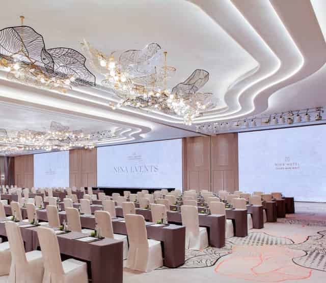 Sky Lounge