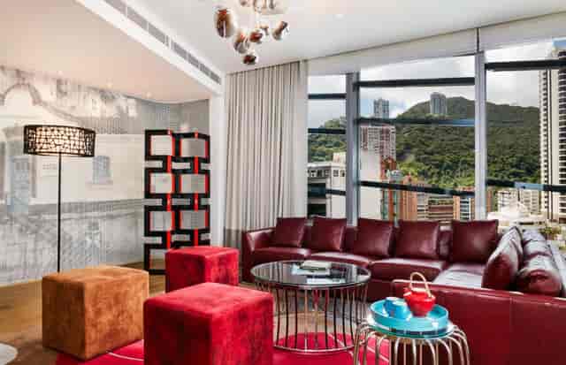 Modern meeting room lounge at Hotel Indigo Hong Kong, ideal for networking events.