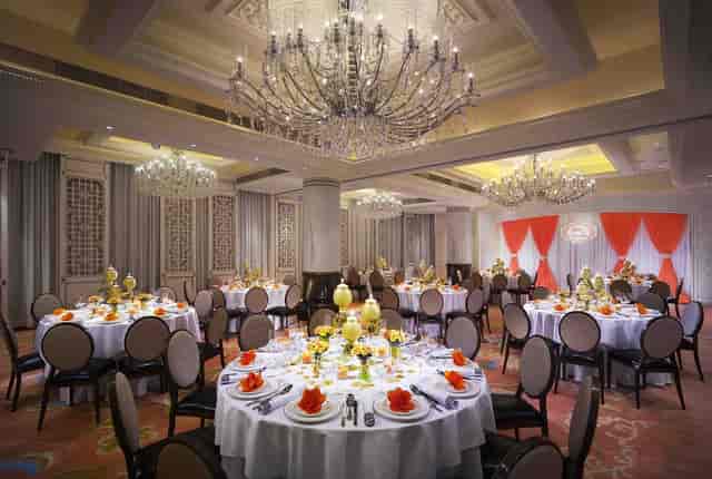 Elegant banquet room at Maxim's Chinese Cuisine, perfect for weddings and corporate events.