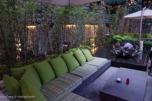 Open-Air Lounge