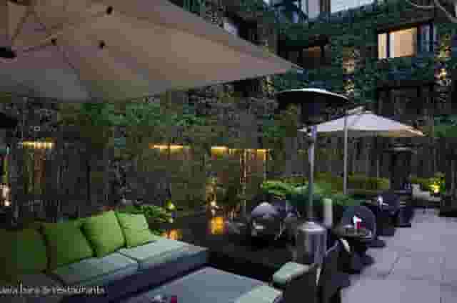 Open-Air Lounge