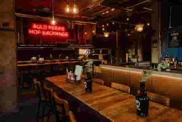 Bar