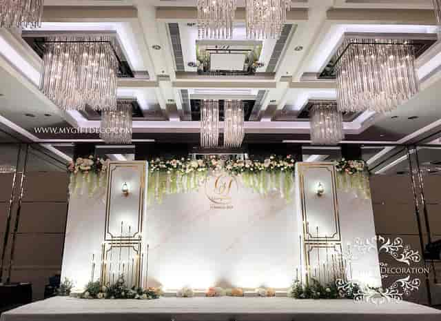 Elegant Grand Ballroom A+B/B+C at Hong Kong SkyCity Marriott for weddings and corporate events.