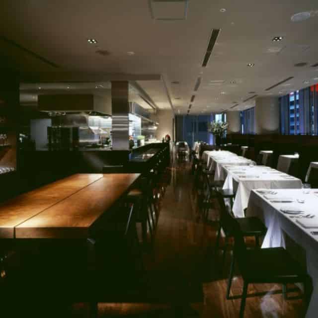 TWO ROOMS Grill & Bar