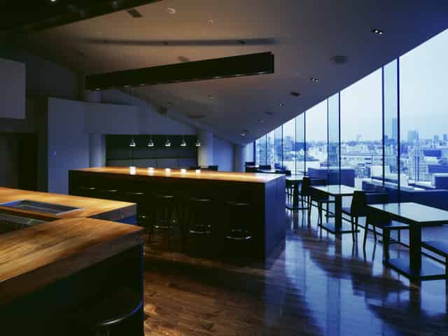 TWO ROOMS Grill & Bar