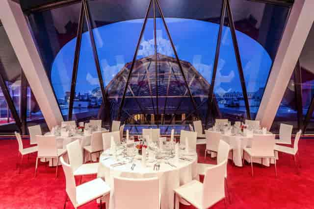 the Sky Lobby & Lounges - AXICA
