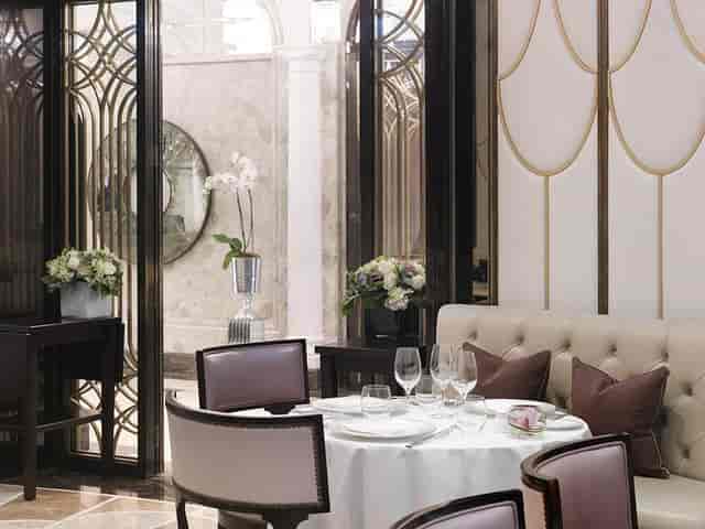The Wellesley Knightsbridge, a Luxury ...