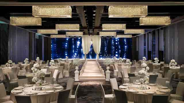 Grand Ballroom at JW Marriott Seoul, elegant decor for corporate events and weddings.