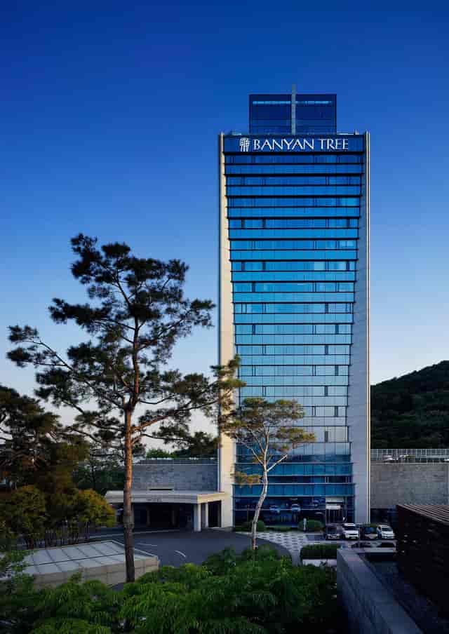 Mori N at Banyan Tree Club & Spa Seoul, modern venue for events and meetings.