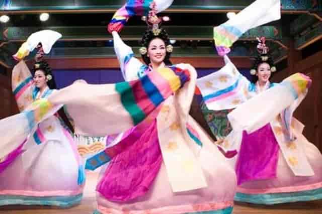 Korea House Dinner and Show with ...