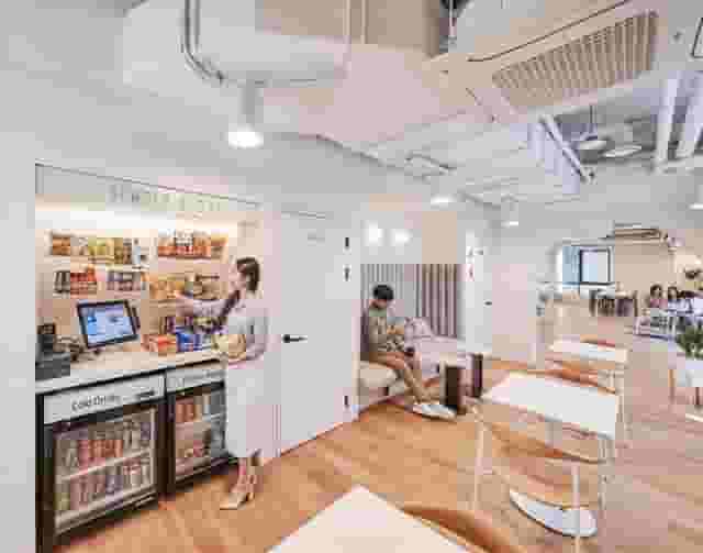 Sub Lounge