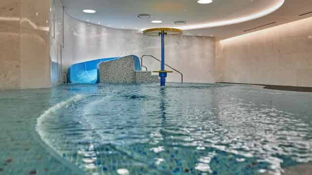 Lotte Hotel indoor pool