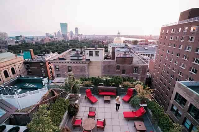 Love: XV Beacon, Boston - Dame Traveler