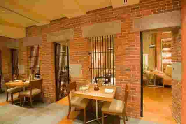 Jailbird/Hilton