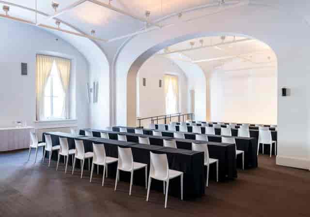 Modern meeting space in National Building Museum, ideal for corporate events and workshops.