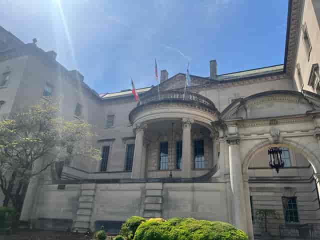 Elegant Anderson House mansion with classic architecture, perfect for upscale events.