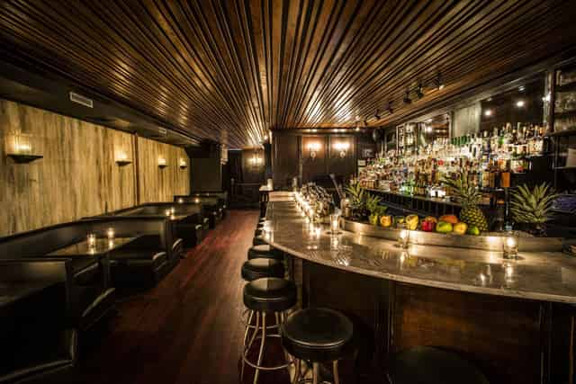 Cocktail bar