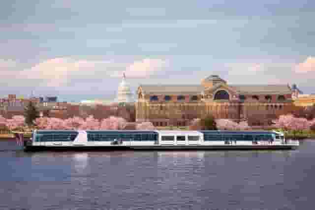 Floating event venue