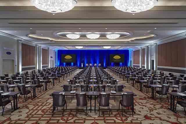 Grand Ballroom Office in SPIN, elegant conference setup for presentations and workshops.