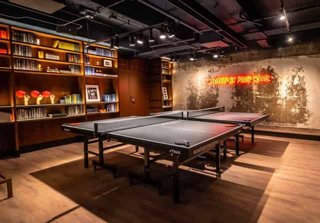 Sports bar
