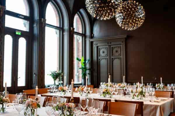 Elegant dining room at Hotel Skeppsholmen, ideal for weddings and corporate events.