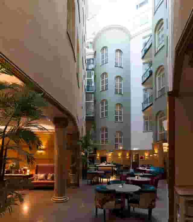 Banquet hall