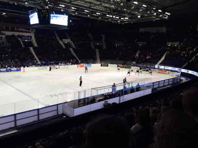 A trip to the ice hockey. - Study in Sweden