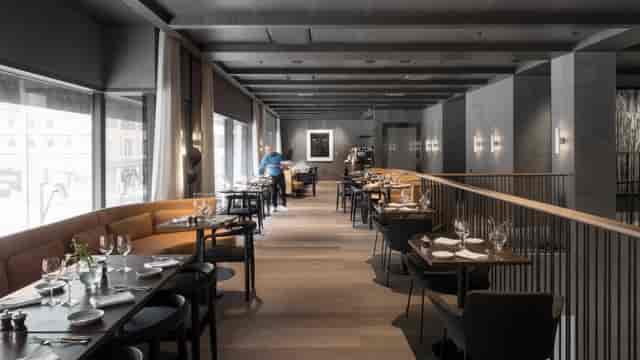 Modern restaurant interior at Clarion Hotel Sign, perfect for events and meetings.