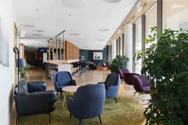 Modern lounge at Clarion Hotel Sign, ideal for networking and informal meetings.