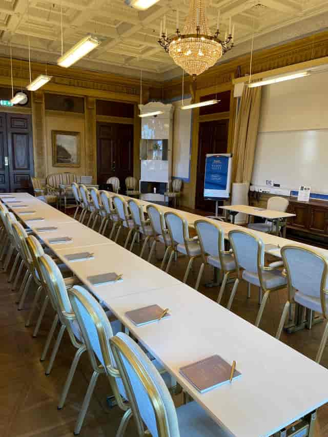 Conference center in Rånäs Slott, U-shaped tables for professional events and meetings.
