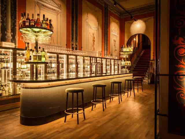 Private dining room at Portal Restaurant, stylish bar for networking events and cocktail receptions.
