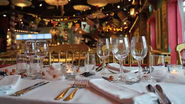 Elegant dining table at Circus restaurant, perfect for corporate dinners and holiday parties.