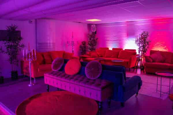 Loungen