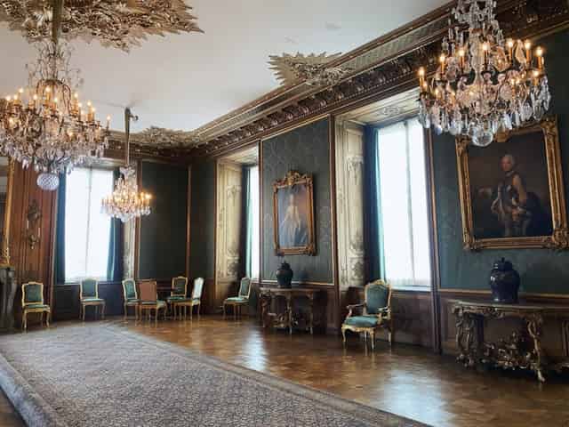 Royal Apartments