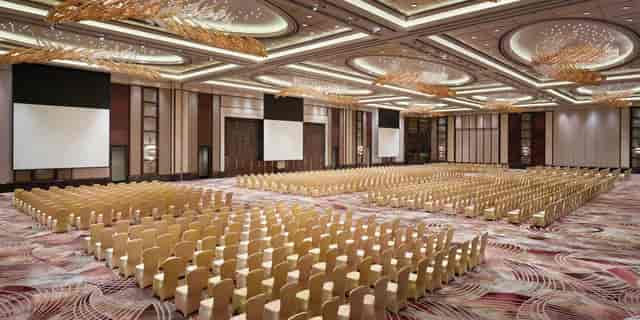 Spacious event hall at Shanghai Yacht Club, ideal for conferences and seminars.