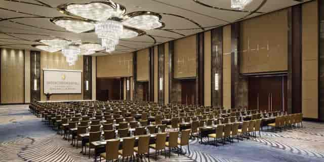 Central Hall in Shanghai Exhibition Center, spacious conference room for corporate events.