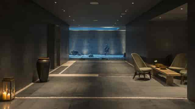 Sleek modern lobby at The Sukhothai Shanghai, ideal for corporate retreats and upscale events.